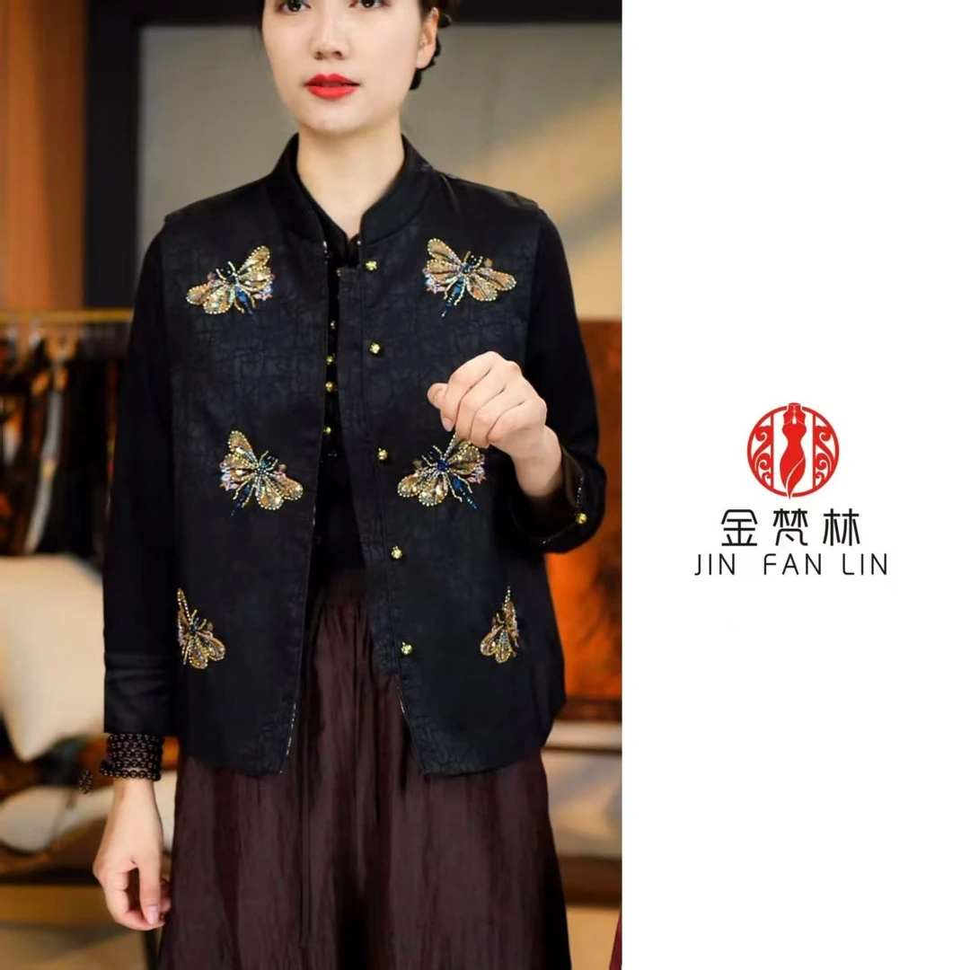 【白茶不予】双面穿国风新中式龟纹手工钉珠刺绣马夹高端设计款