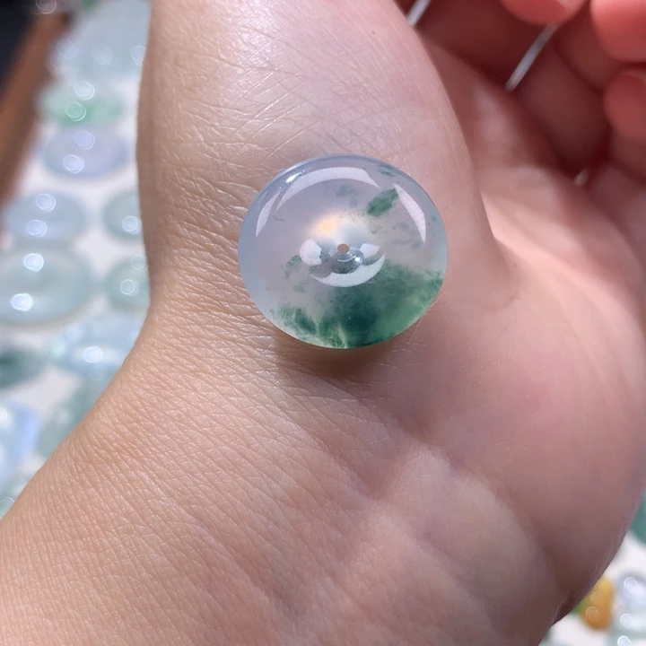 翡翠未镶嵌颈饰冰种飘花小平安扣