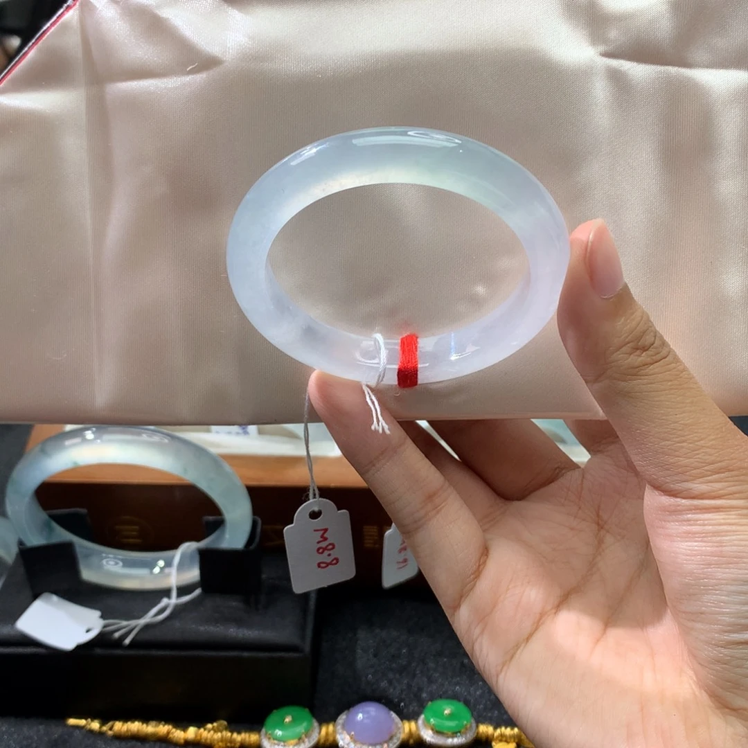 翡翠未镶嵌手镯正圈