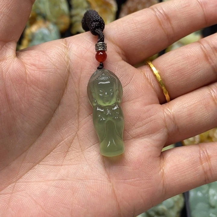 蛇纹石玉吊坠未镶嵌昱