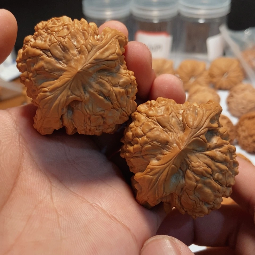 文玩核桃吊坠52全品龙鼎。9