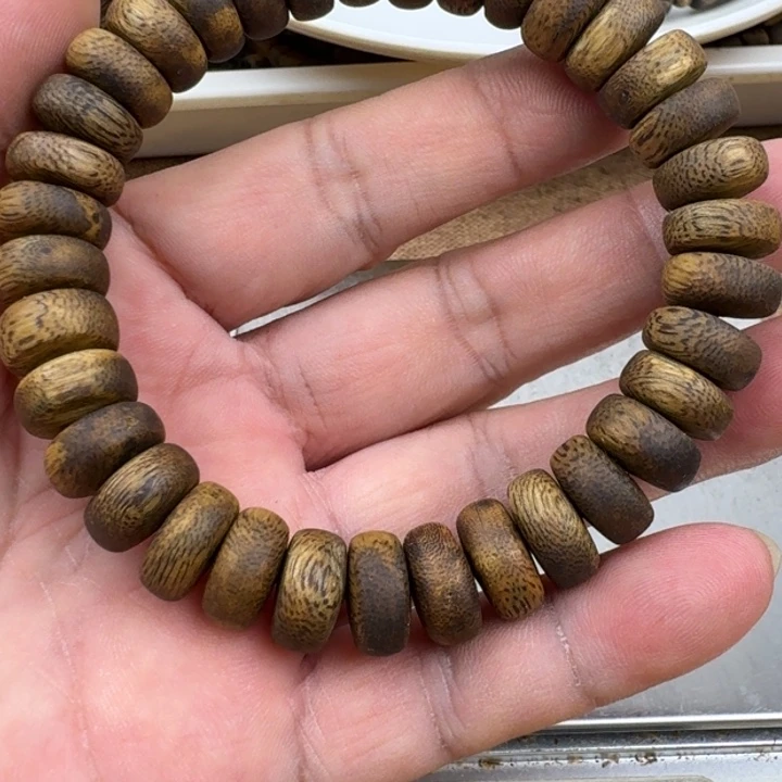 山***贺沉香手串乌身手串13克加