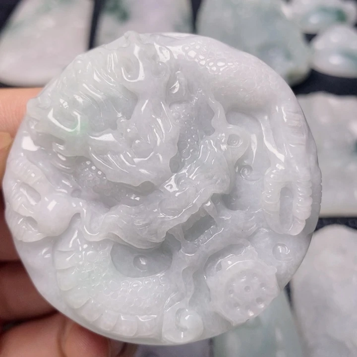 翡翠未镶嵌颈饰天然翡翠A货