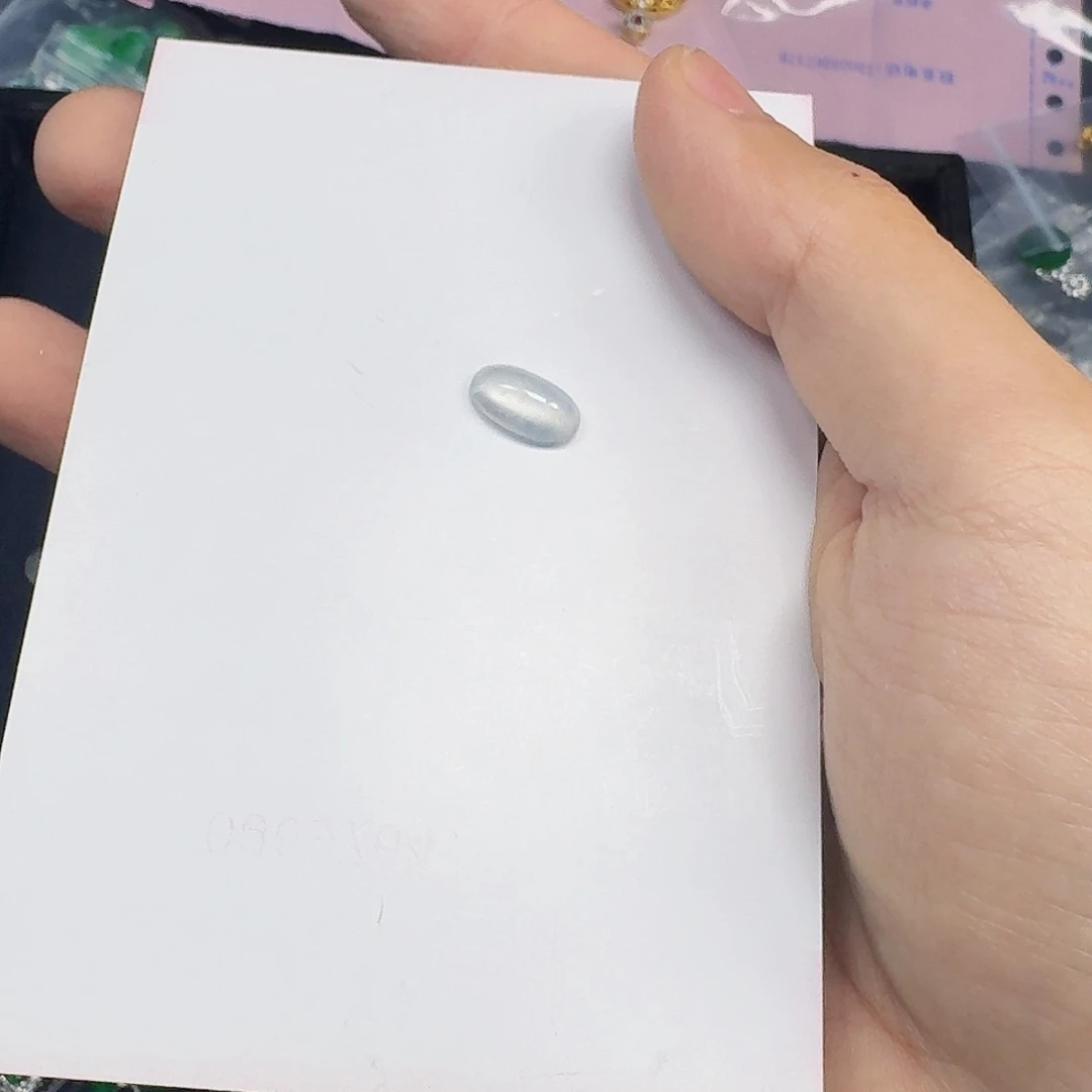 八***财翡翠未镶嵌颈饰一边给件