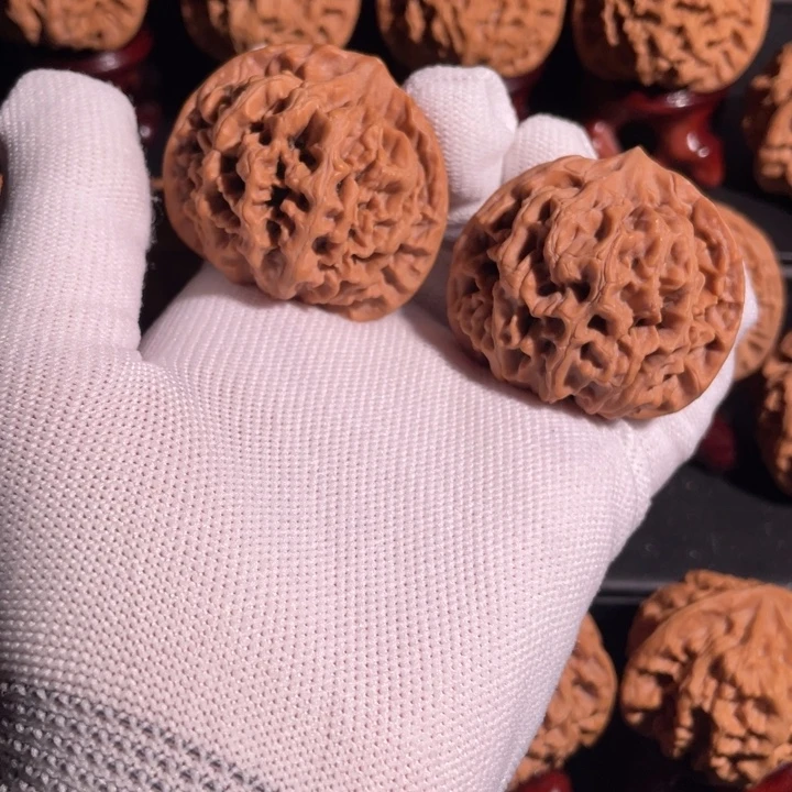 文玩核桃吊坠43官帽