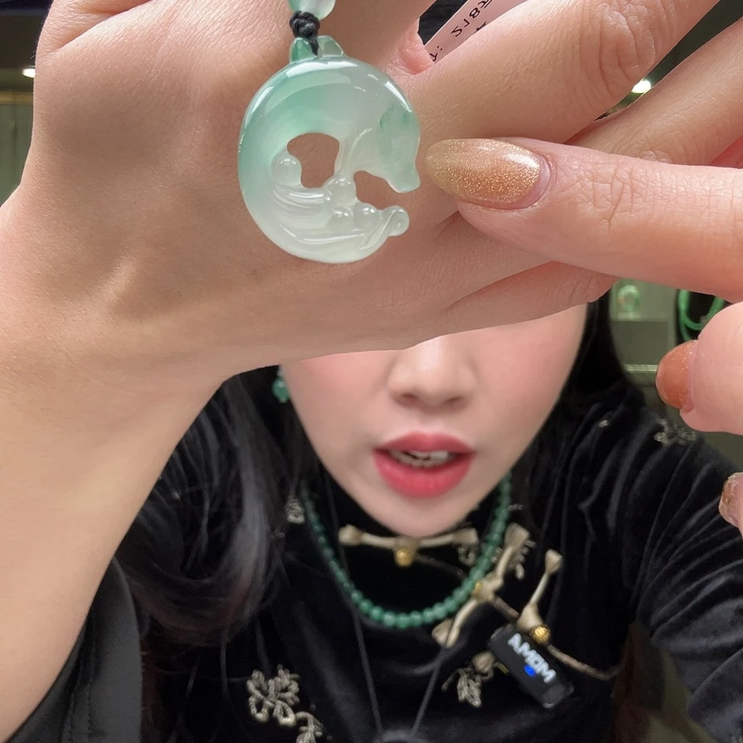 石英质玉吊坠(赠链)未镶嵌