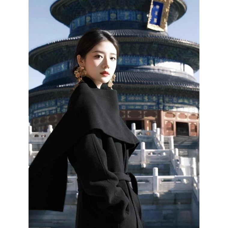 范哲萨设计感带围巾高级穿搭富家千金双面呢子外套黑色大衣女冬