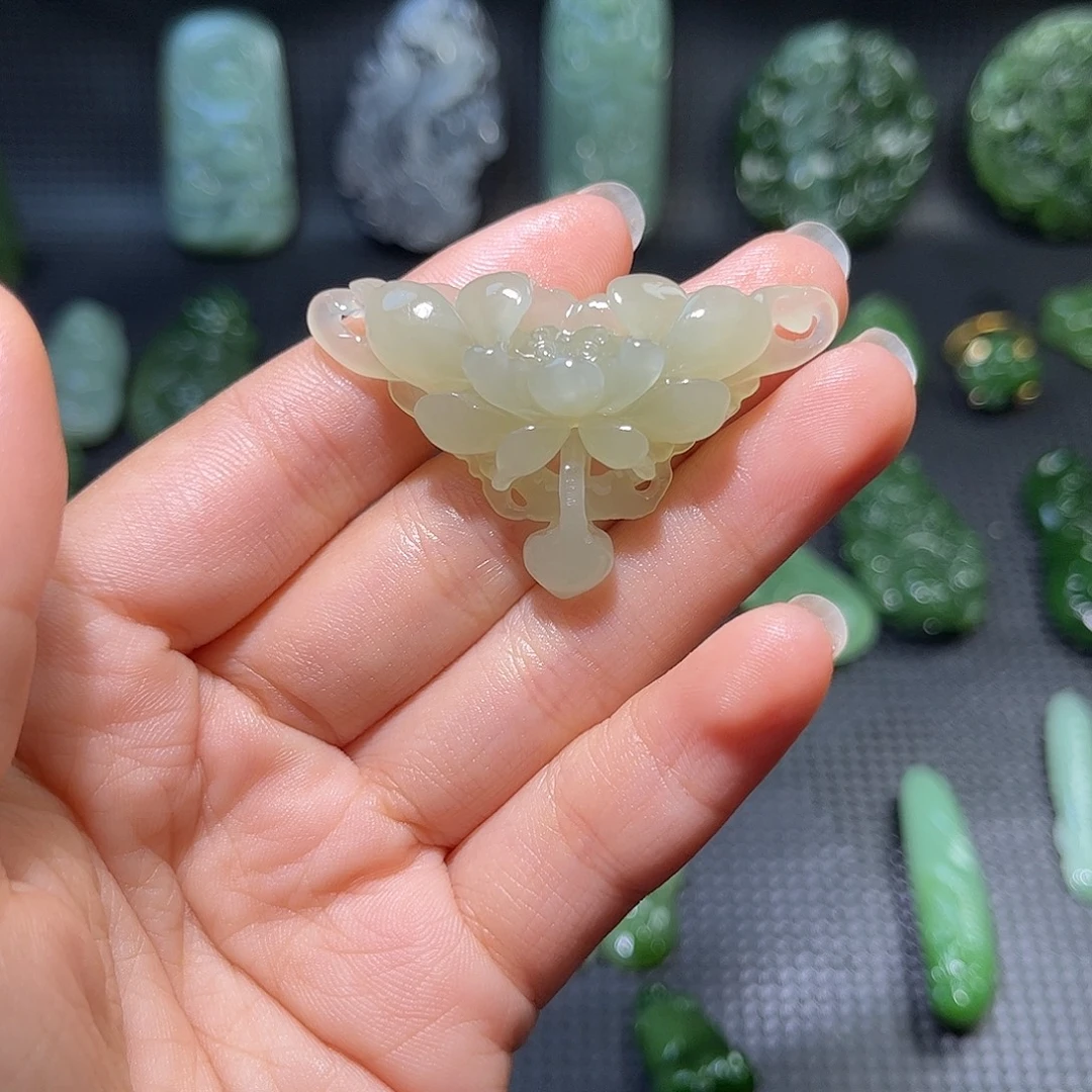 颈饰未镶嵌和田玉