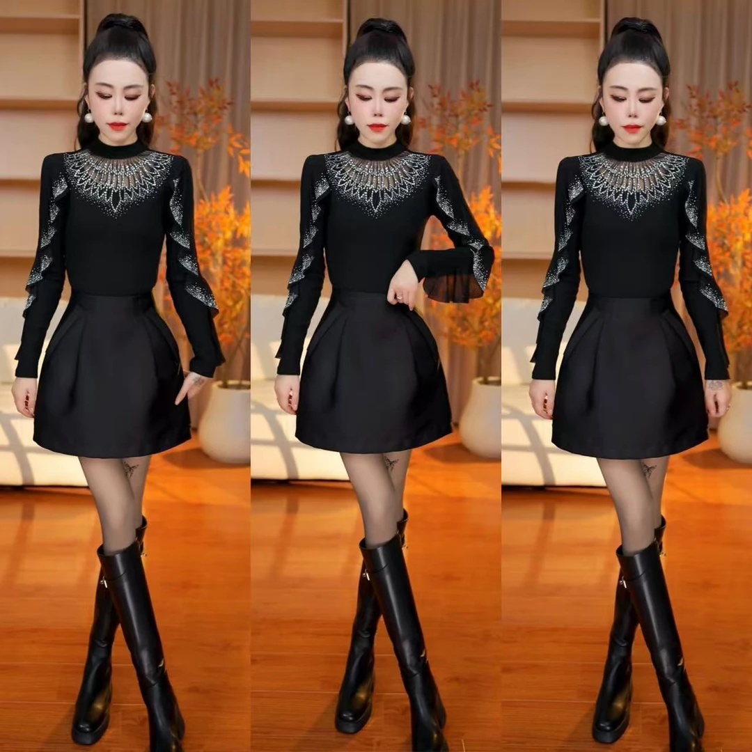 芮泥坊 冬季时尚烫钻T恤圆领常规荷叶边长袖法式打底25967