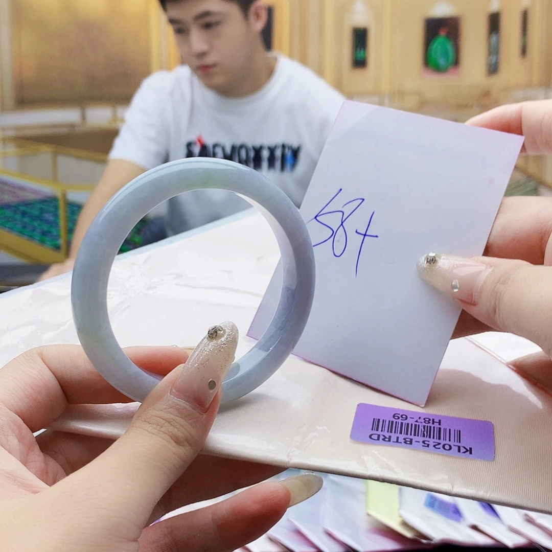 翡翠手镯未镶嵌00998779097767