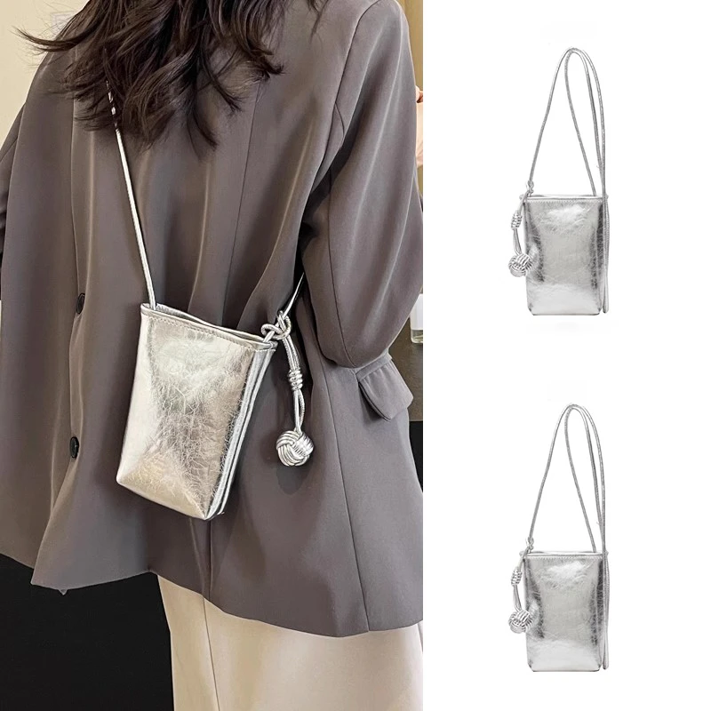 夏季超火手机包女斜挎小包2025新款小众高级感迷你散步钥匙单肩包