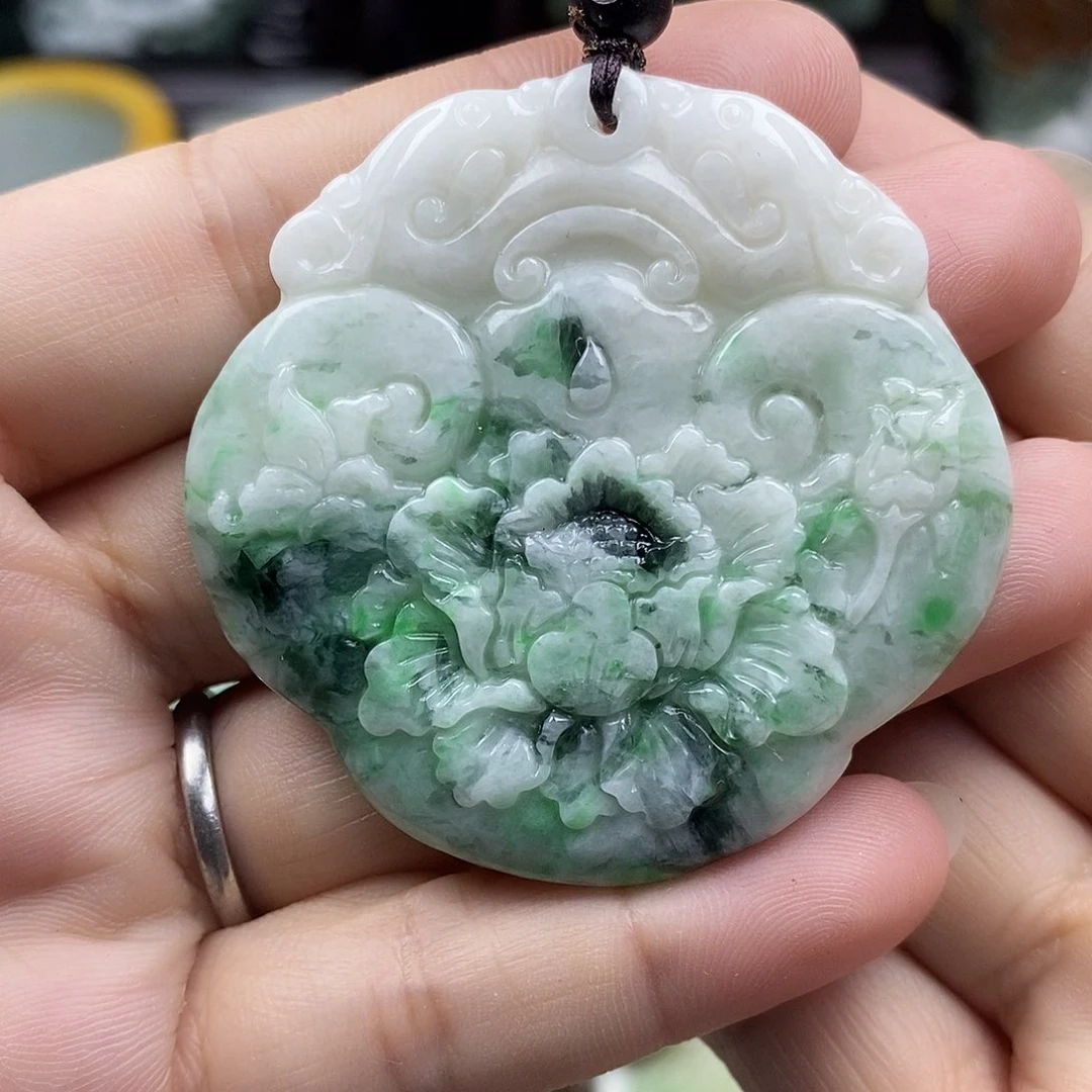 颈饰未镶嵌翡翠牌子