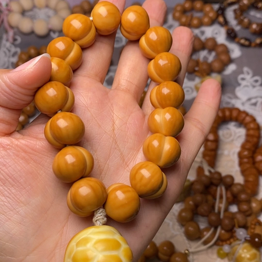 把件猴头核桃柯基屁桃龟甲