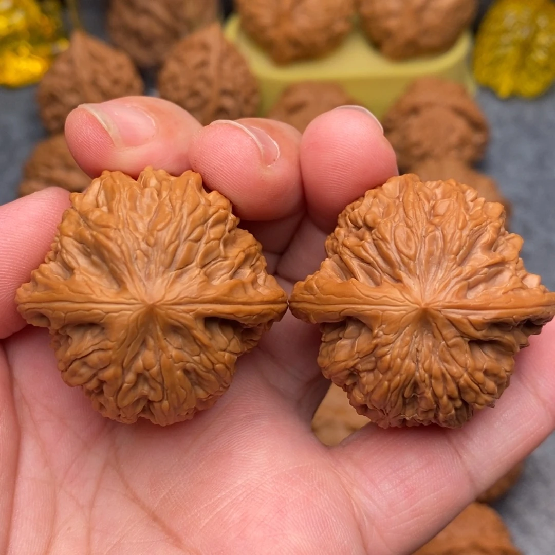 文玩核桃把件39精品毕业红皮磨