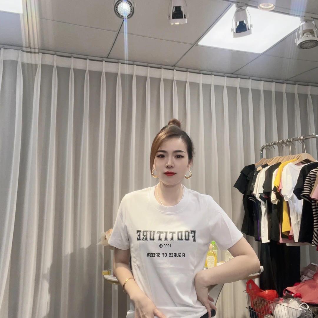 大美小美 微胖MM（现货福利）常规圆领字母印花短袖上衣