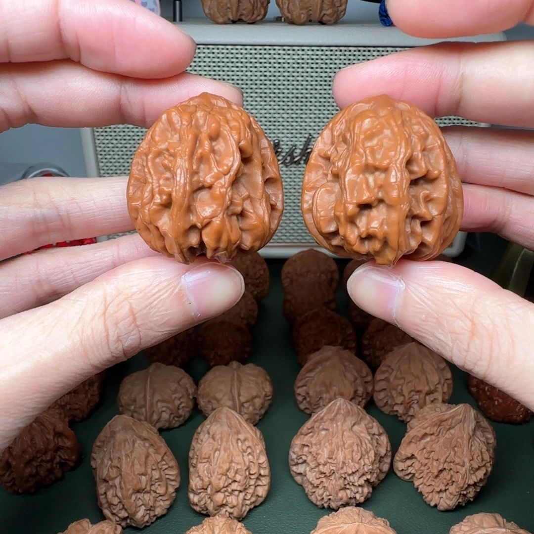 文玩核桃吊坠犇****牛J方块36+