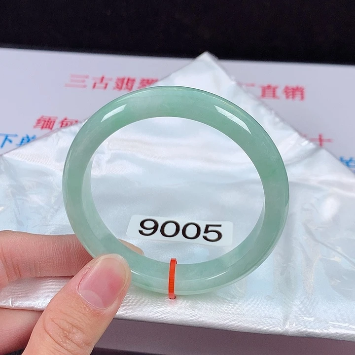 【闪购商品】翡翠手镯未镶嵌悲****己54圈口