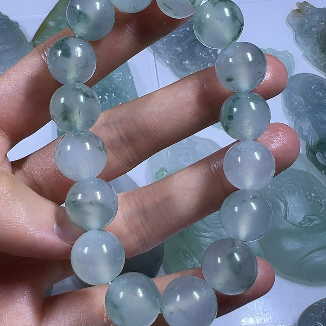 定制翡翠未镶嵌挂件