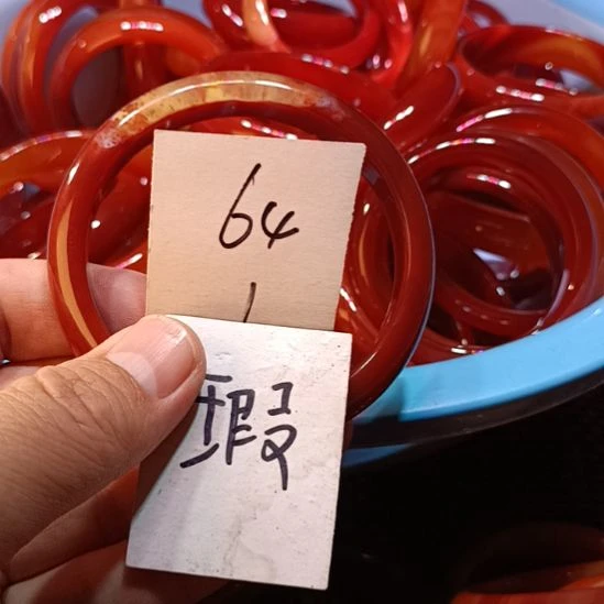 玛瑙/玉髓未镶嵌手镯