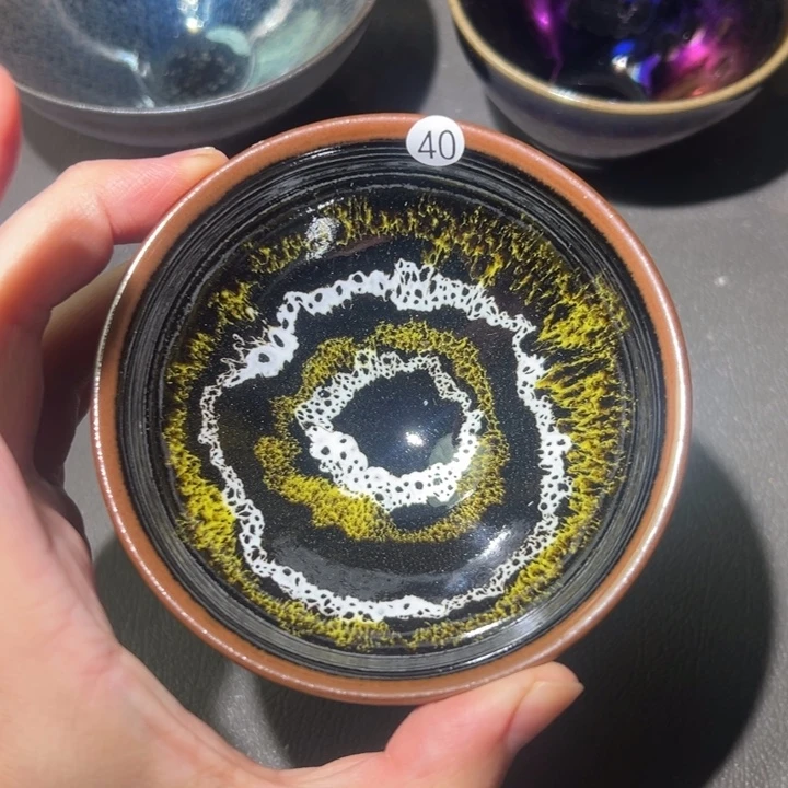 茶盏我想和她好好聊聊呢