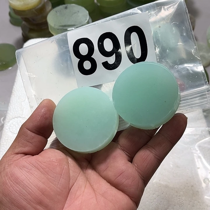 喜***画蛇纹石玉未镶嵌珠宝半成品