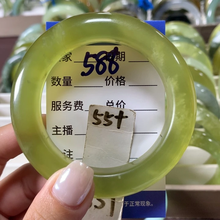 未镶嵌蛇纹石玉手镯588