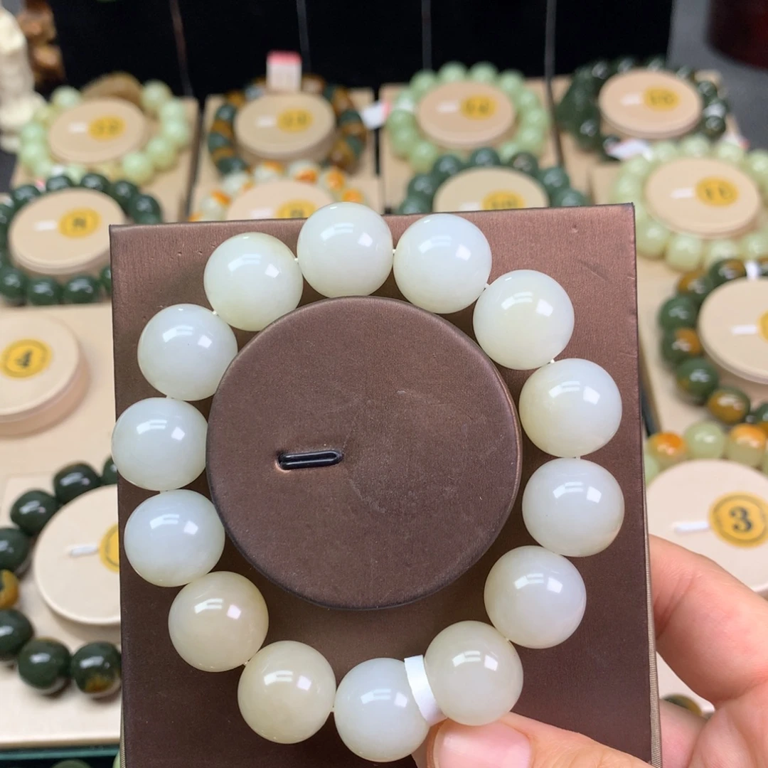 和田玉未镶嵌手链