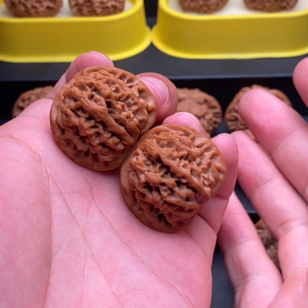 真***猫文玩核桃吊坠36秦闷