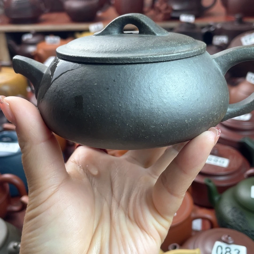 宜兴紫砂壶微瑕疵