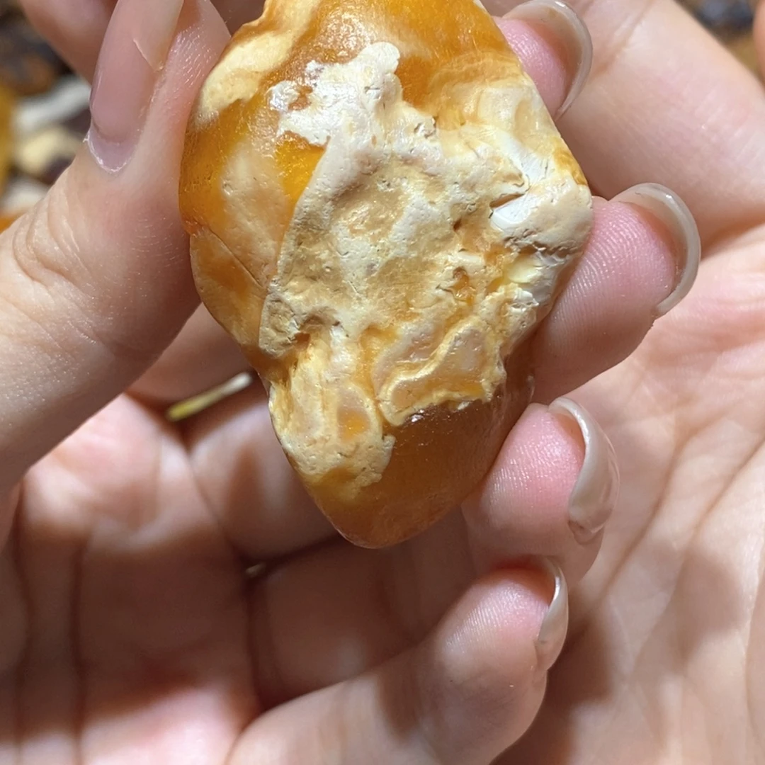 明***小定制琥珀蜜蜡原石 11.2