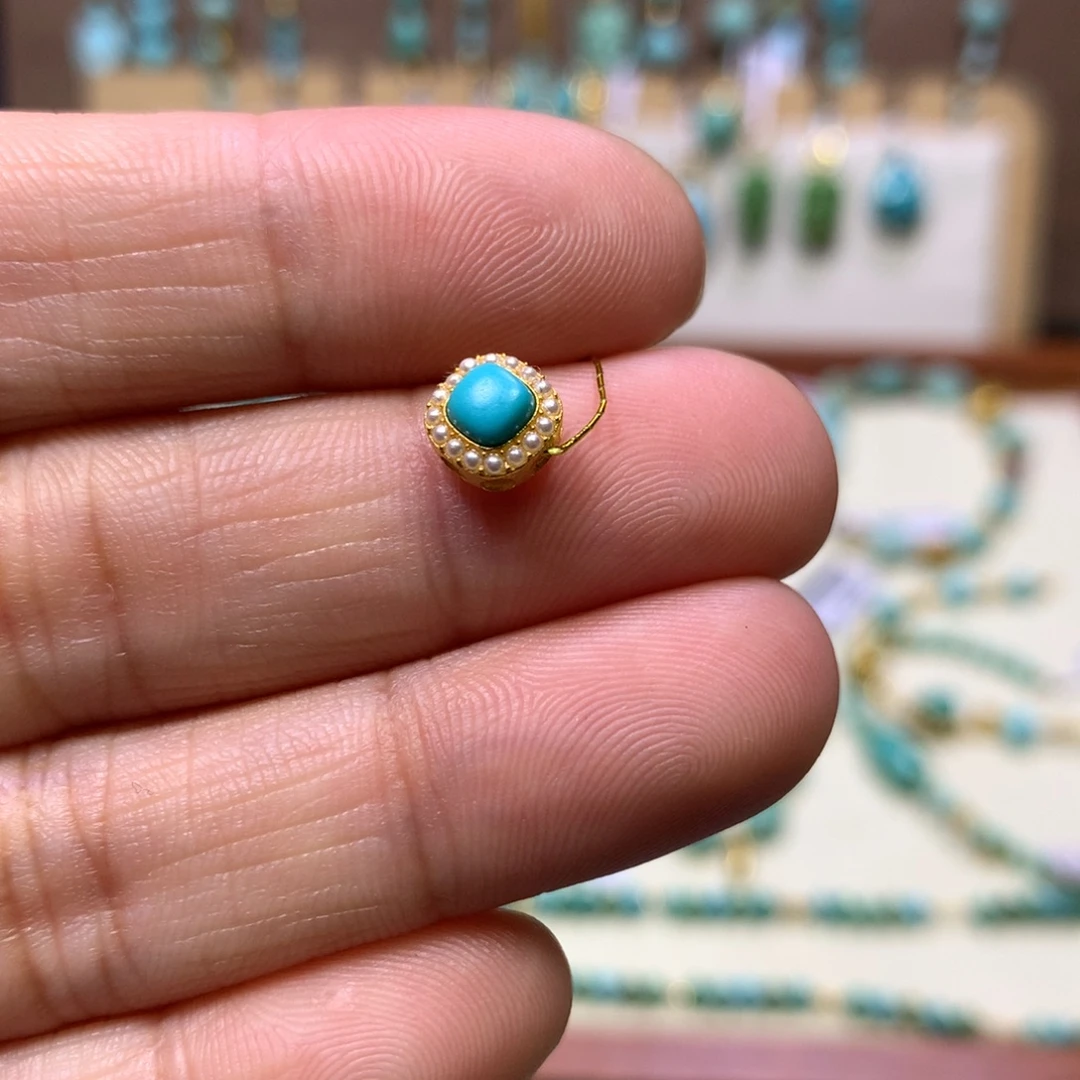 绿松石18K金镶嵌配饰