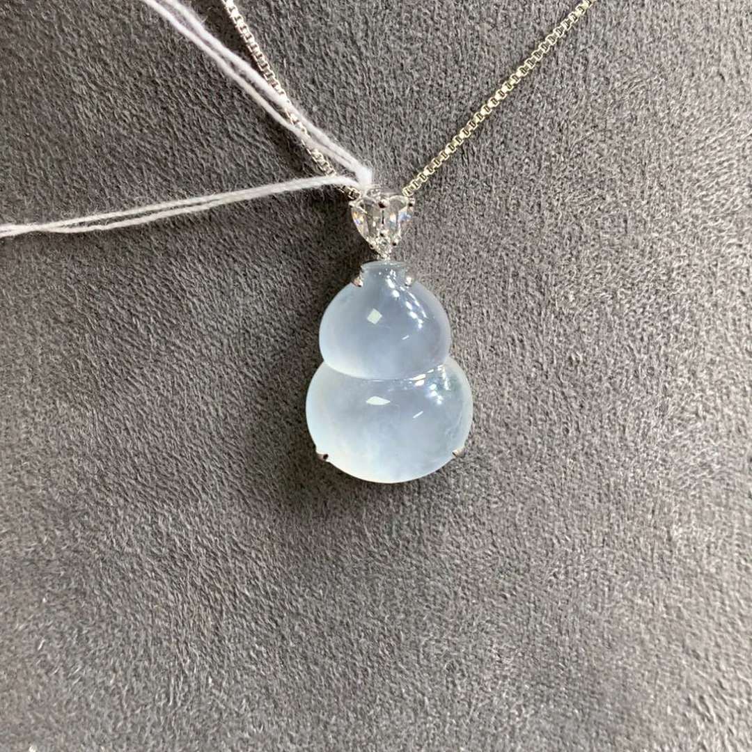 翡翠18K金镶嵌颈饰翡翠高冰种葫芦吊坠挂件