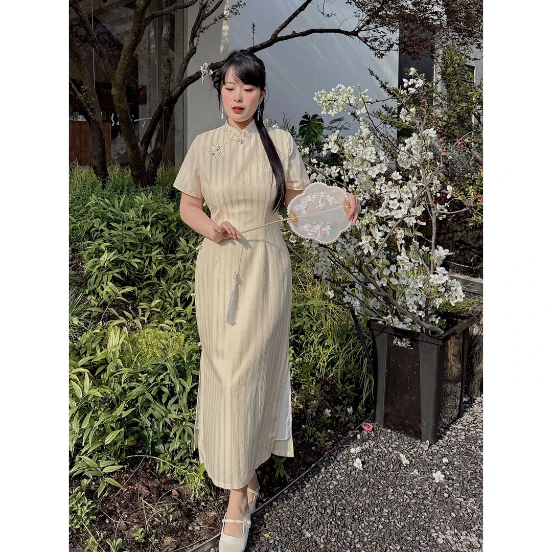 56146惊鸿鹅黄色大码旗袍新中式改良气质年轻款女日常素雅绝美