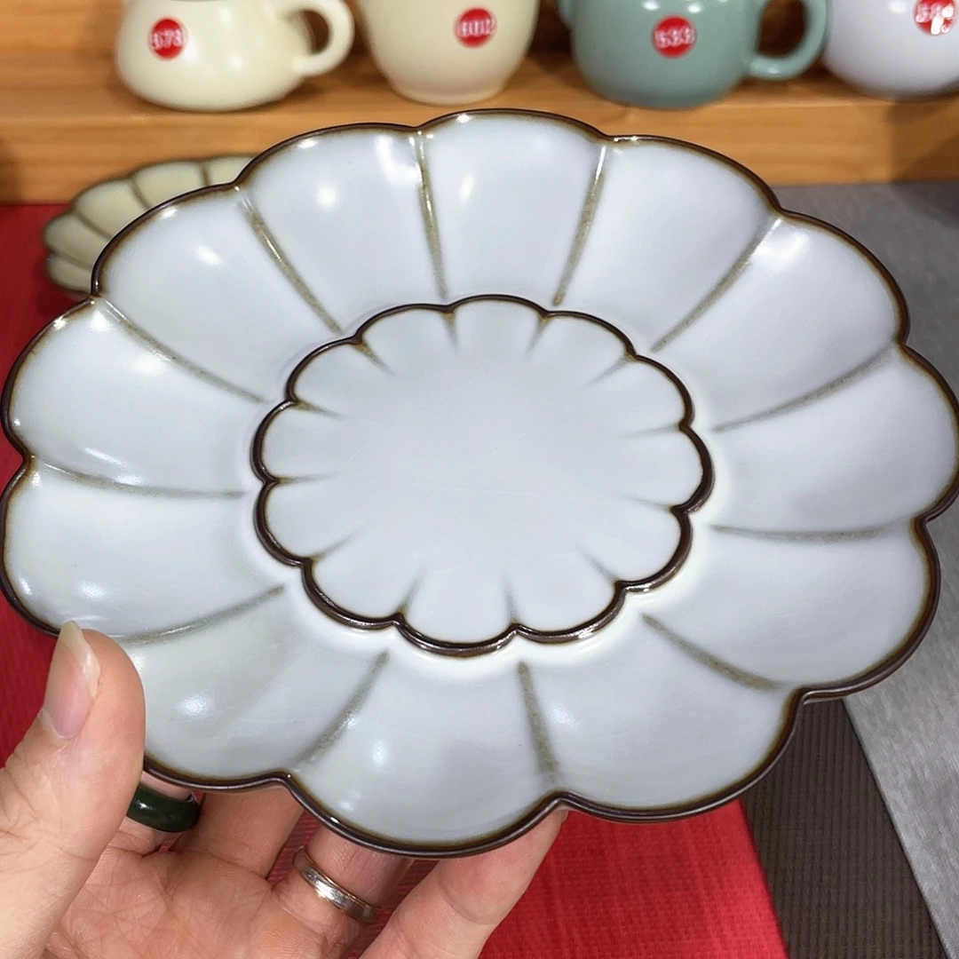 瓷片。。。。。。。。。。。。。。。