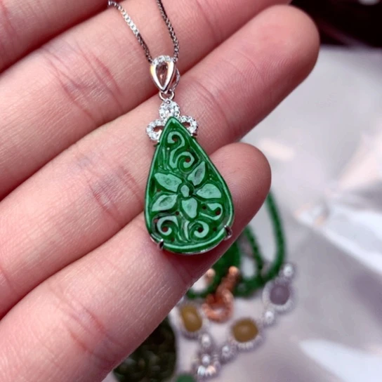 翡翠吊坠(不含链)未镶嵌