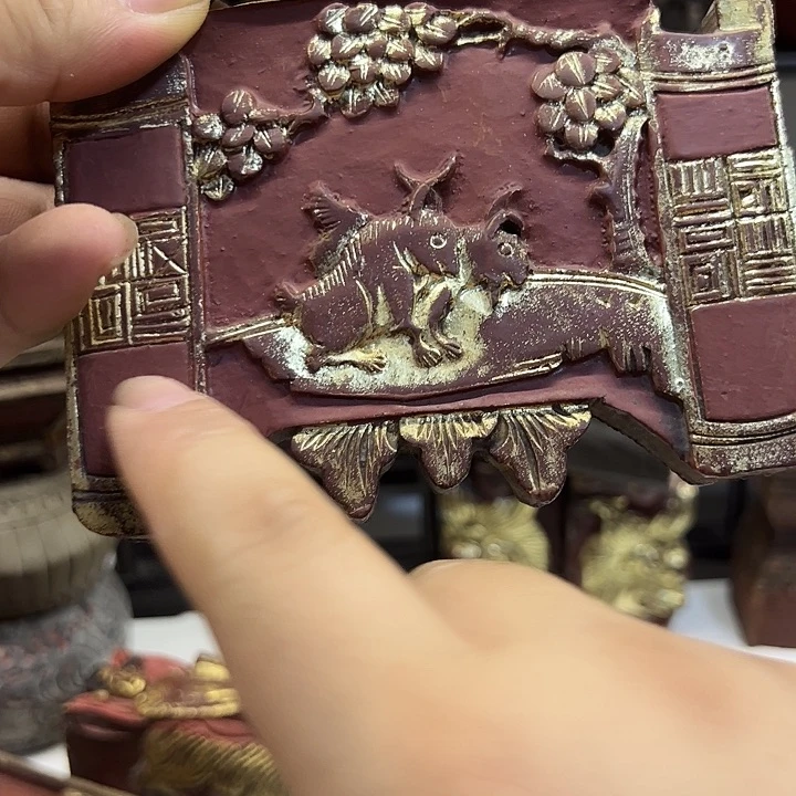 陶瓷流**鲜木雕一对动物