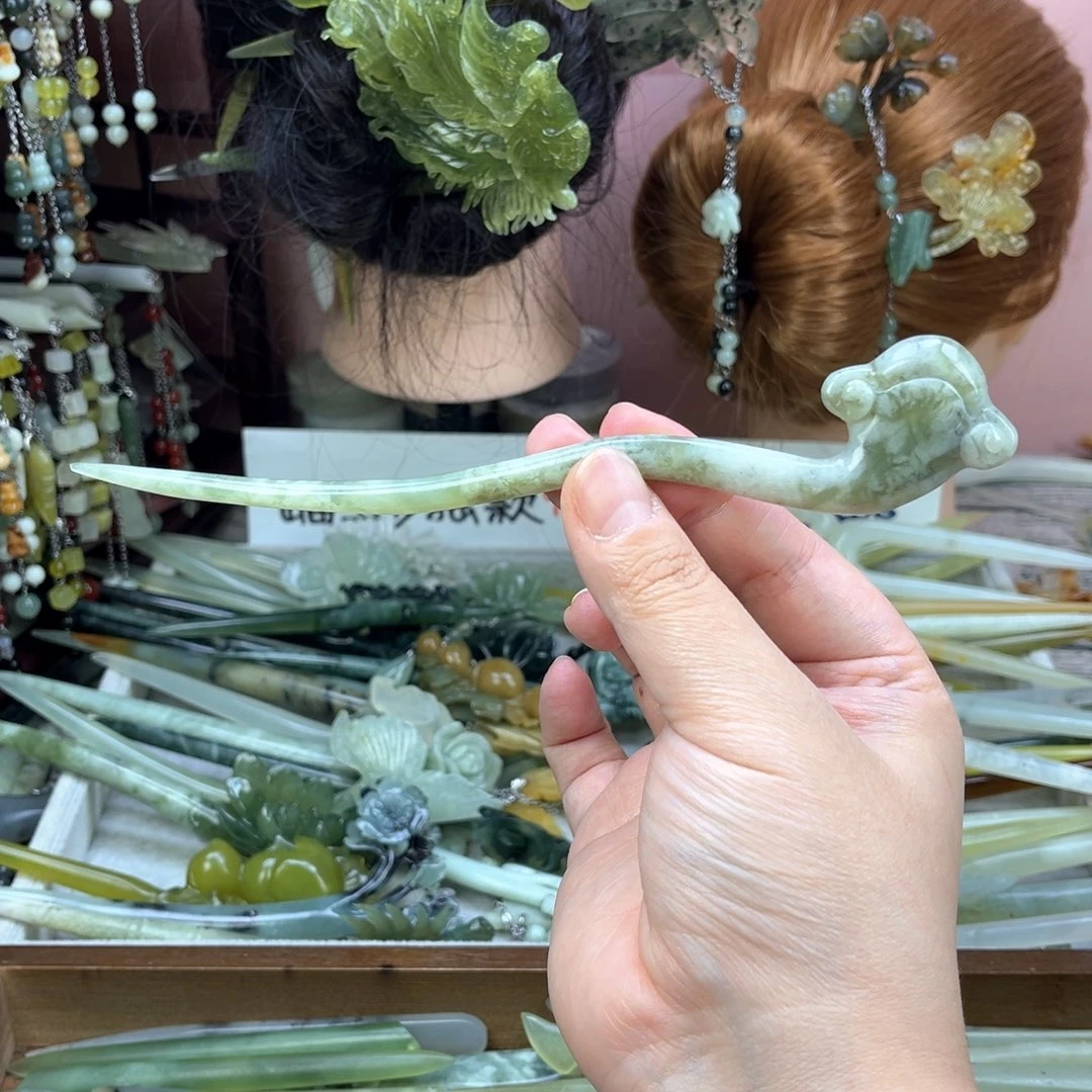 蛇纹石玉发饰未镶嵌59.9炸45