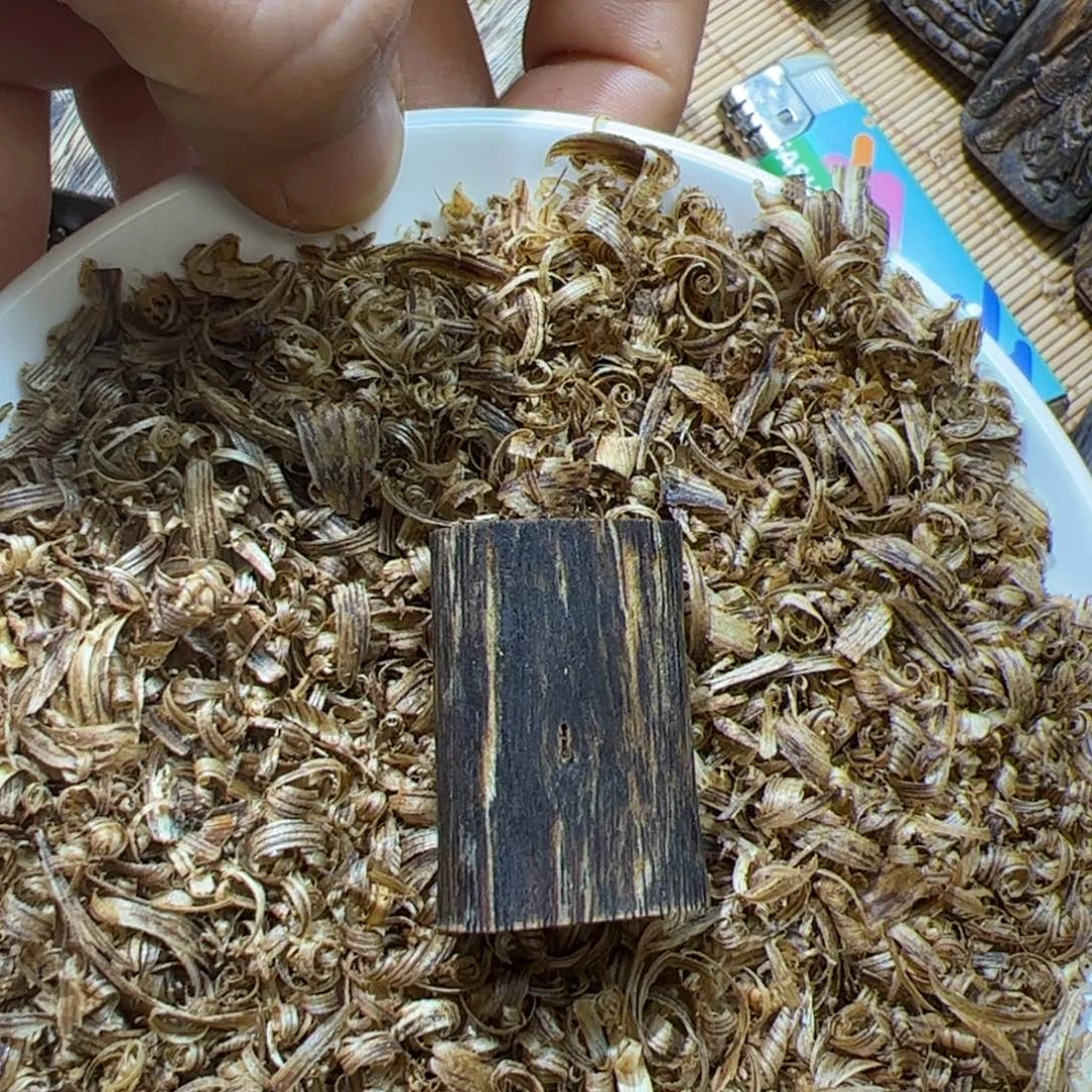 沉香碎屑沉香绿棋张勺子5克