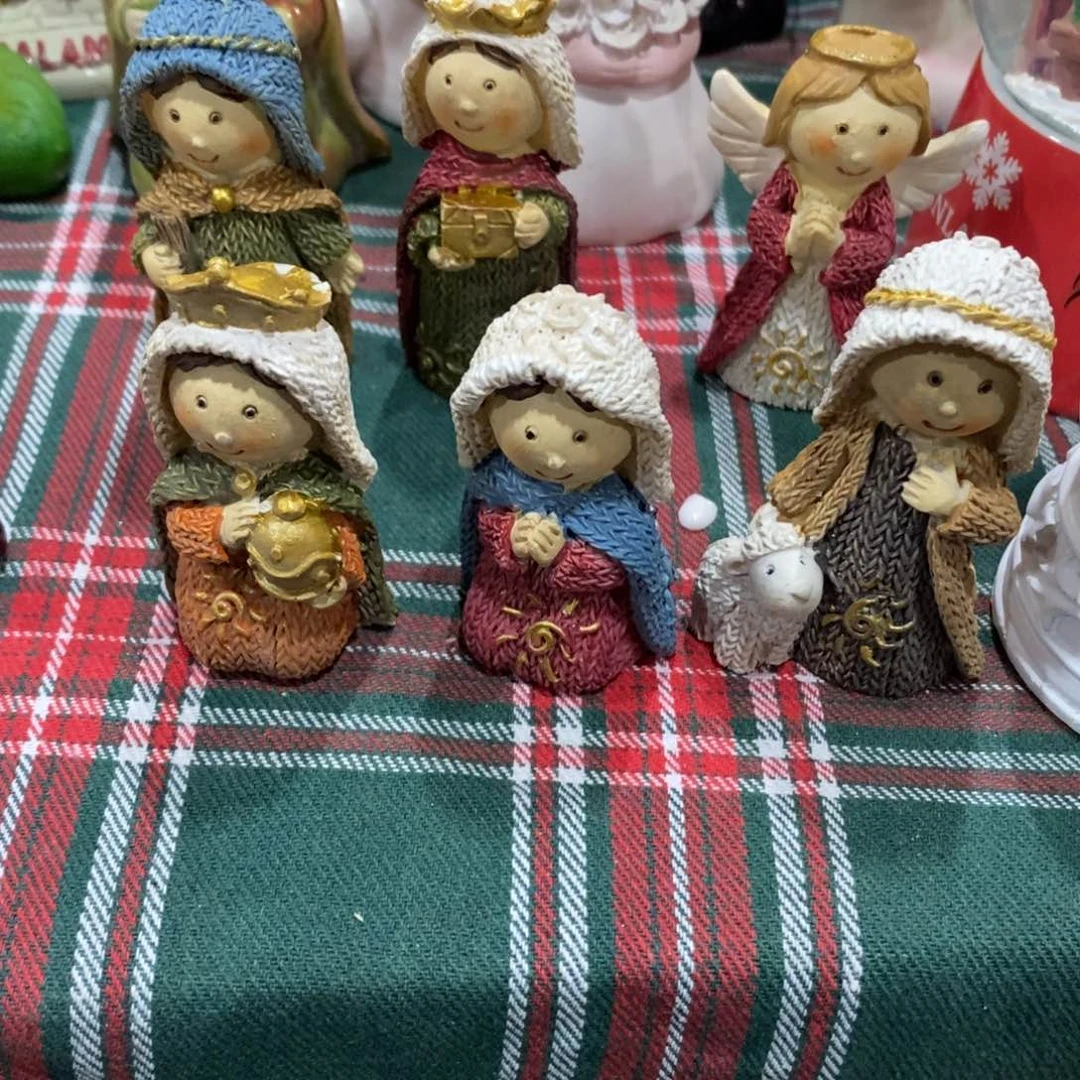 摆件新店开播，9.9包邮发货