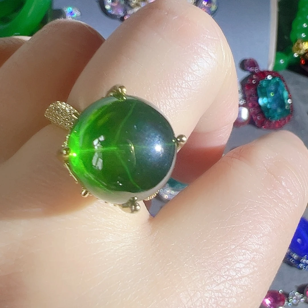 花岗石钨合金红色蓝色吊坠