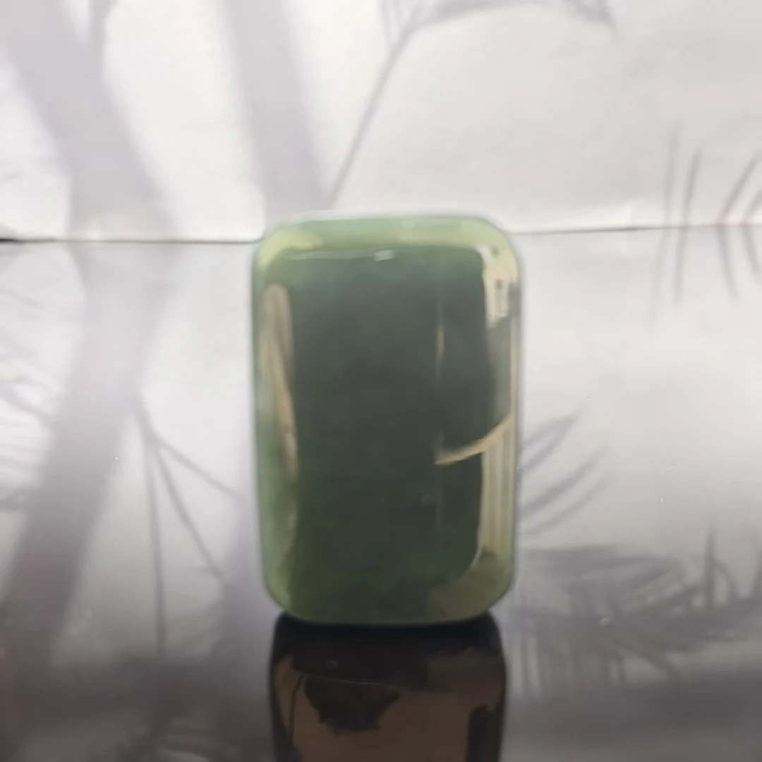 Z和田玉无事牌吊坠0247