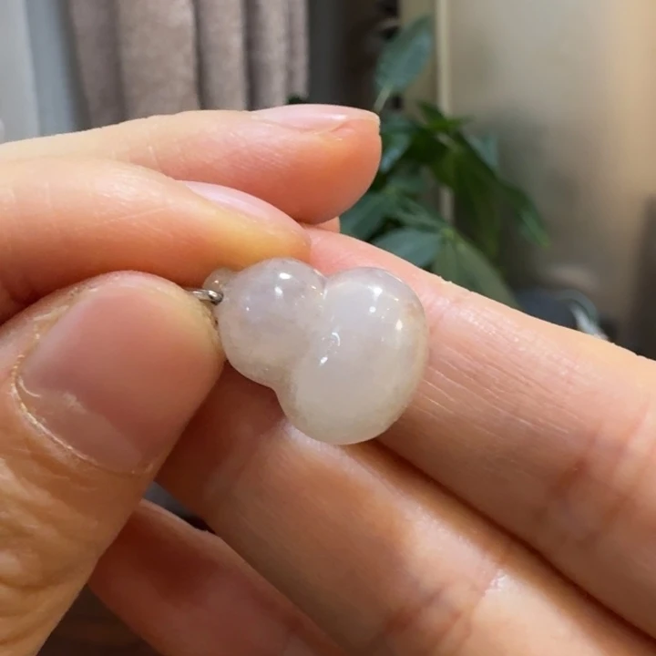 翡翠银S925镀金镶嵌颈饰葫芦
