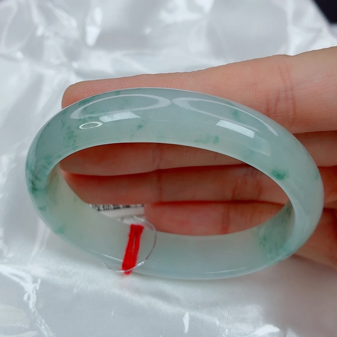 翡翠未镶嵌手镯53贵妃，糯冰清透小飘花，强推，036