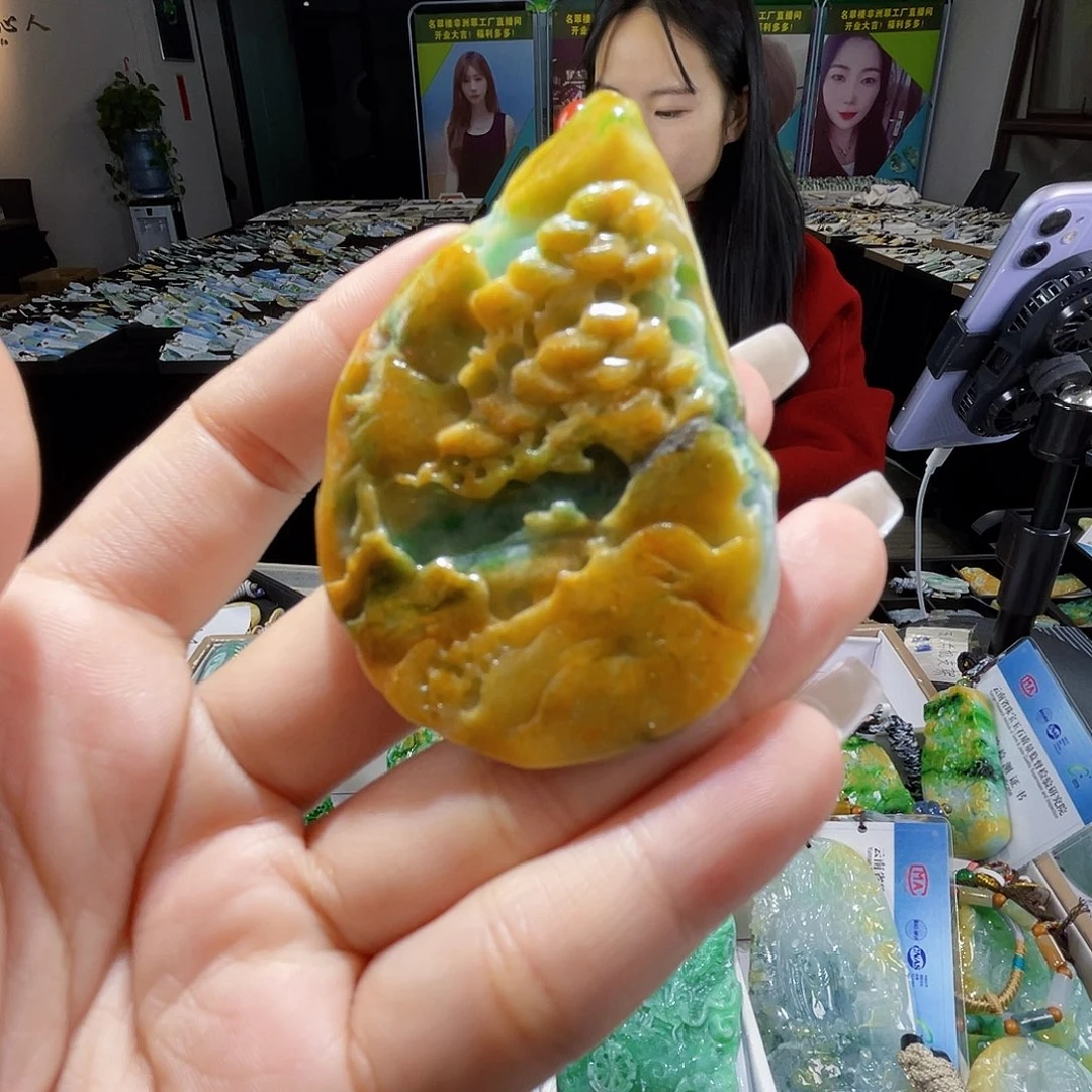 颈饰未镶嵌翡翠一