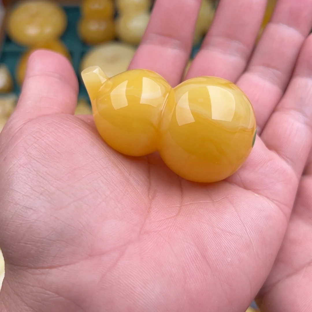 琥珀颈饰未镶嵌纯天然蜜蜡