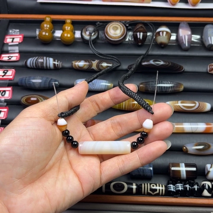 追***风玛瑙/玉髓未镶嵌颈饰