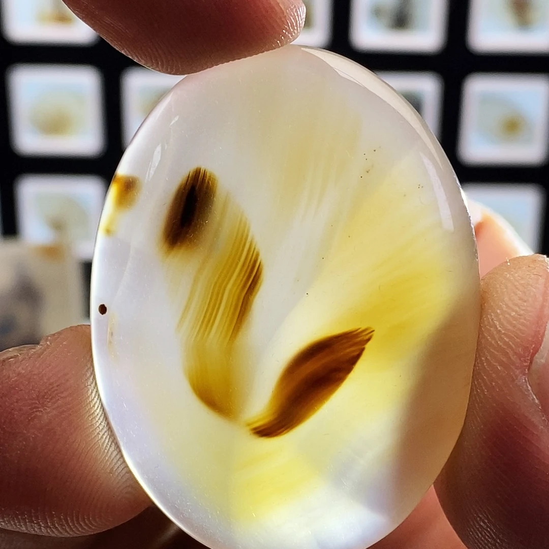 用***3玛瑙/玉髓未镶嵌吊坠(不含链)