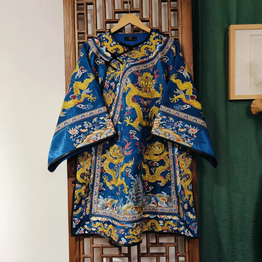 （LS787-1）凤徕兮定制蓝色暗纹底满盘金龙刺绣斜襟盘扣太太服
