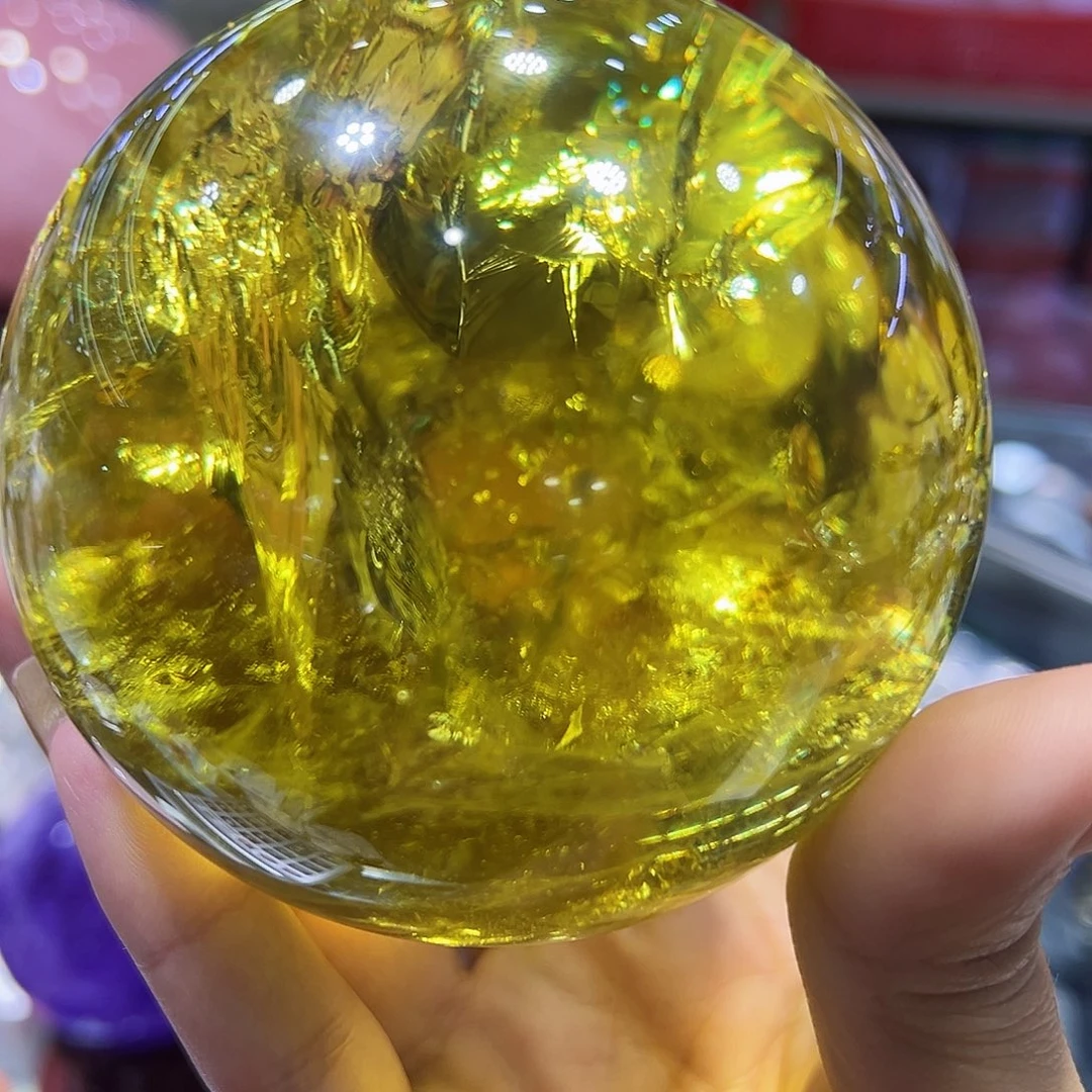 水晶摆件未镶嵌水晶?