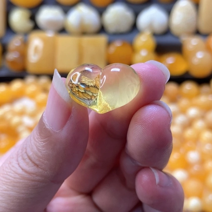 琥珀未镶嵌颈饰天然ml